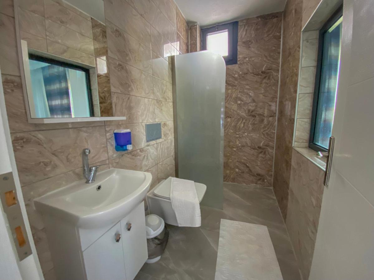דידים Lion Hotel מראה חיצוני תמונה